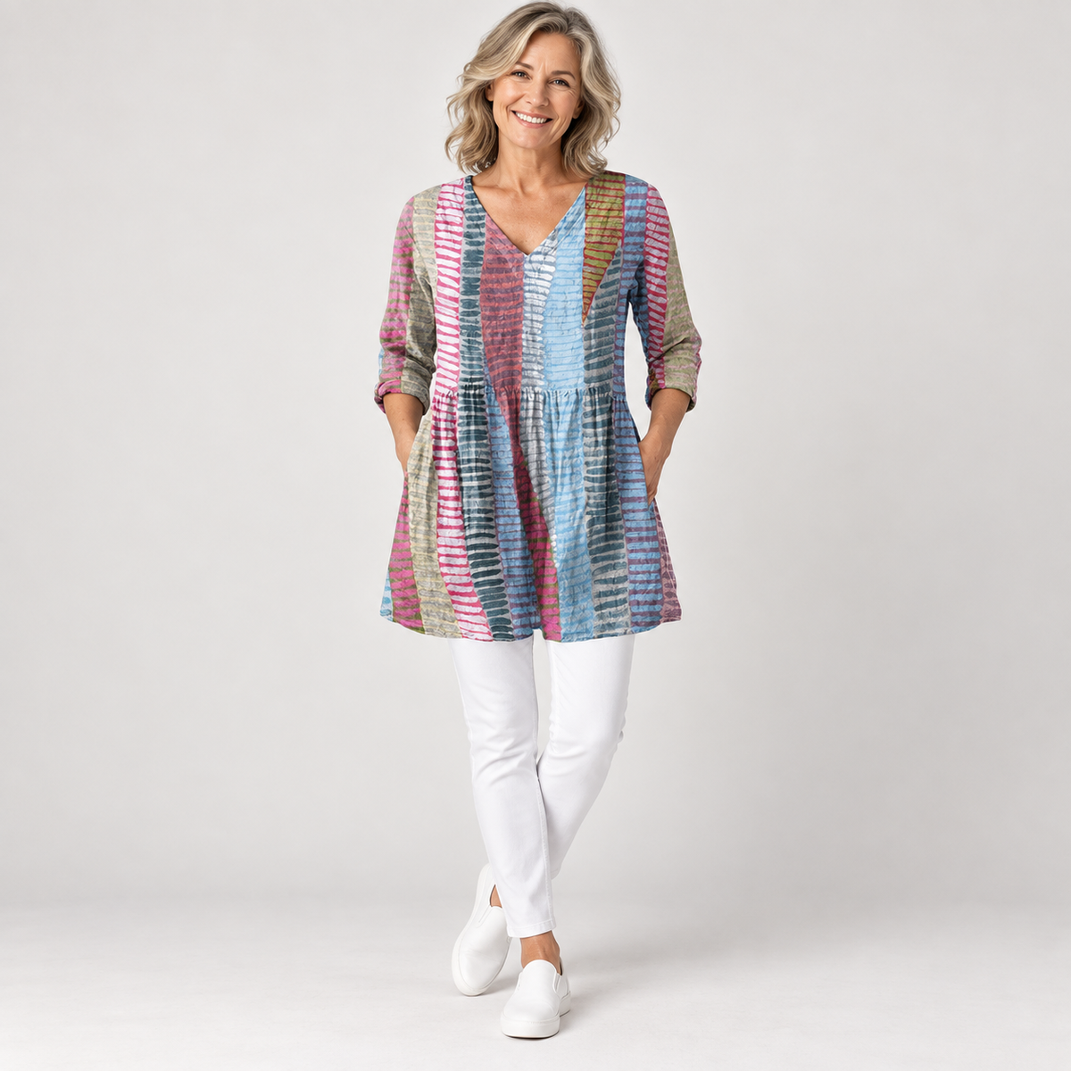 Anais | Long Blouse with V-Neck