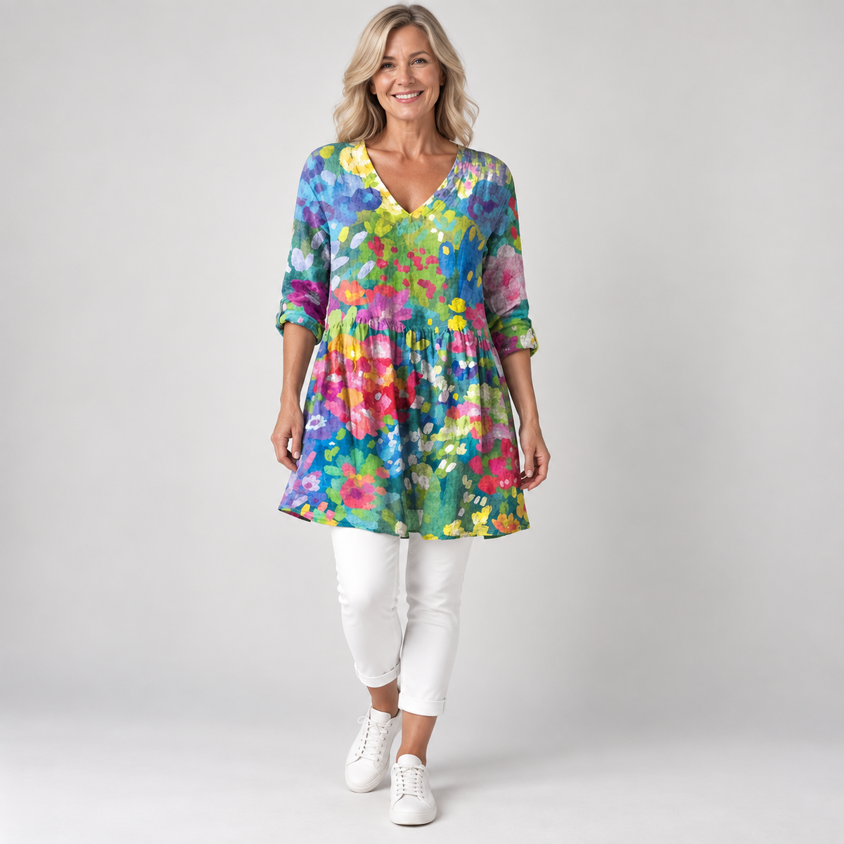 Maelle | Long Blouse with V-Neck