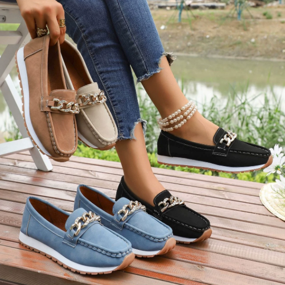 Elle | Diamond Buckle Loafers