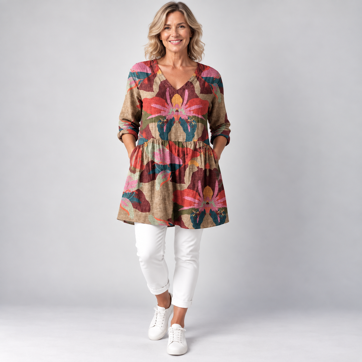 Sarah | Long Blouse with V-Neck