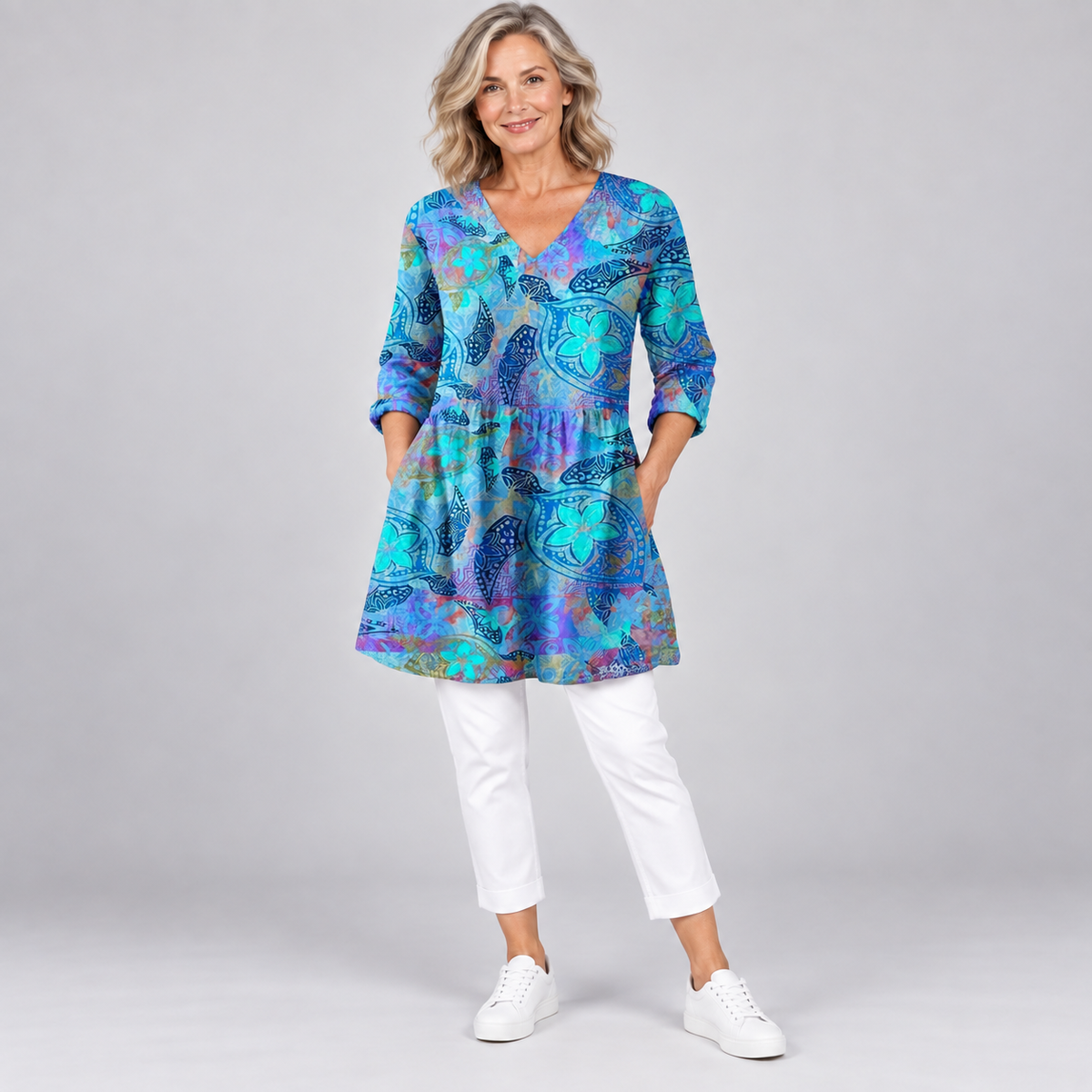 Juliette | Long Blouse with V-Neck